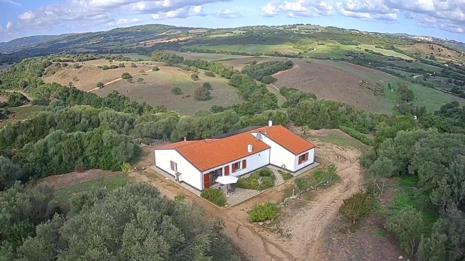La Piana Holiday House Bassacutena Exterior foto